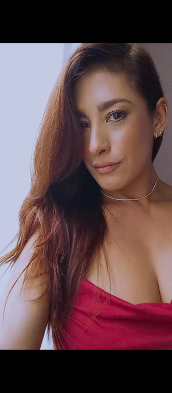 Rebecca - técnica suave e cuidadosa com local próprio 