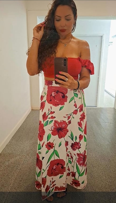 Gaby massagem tântrica,sensual e depilação 