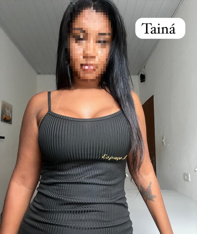 Com várias meninas, e opção de massagem, e ambiente tranquilo