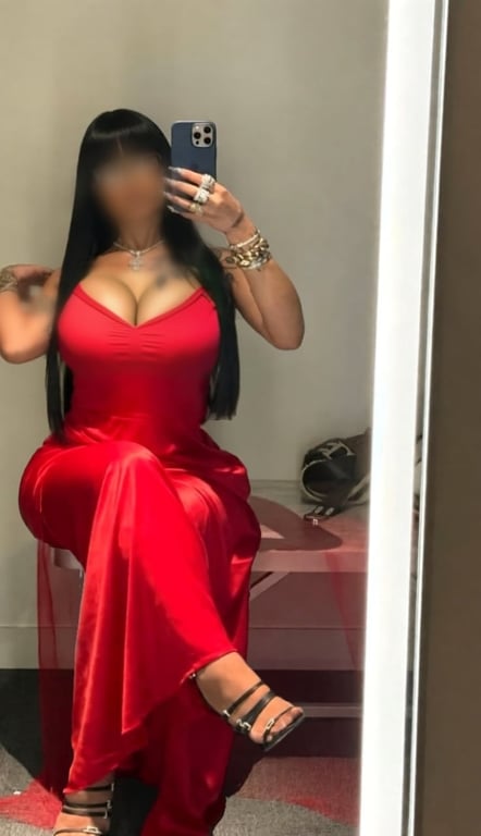 Juliana Massagem Tântrica Nuru & Sensual – Experiência Única