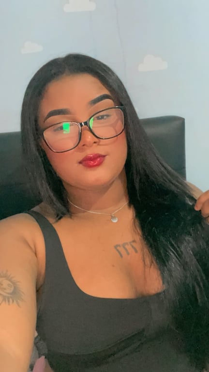 Isabella, massagista erótica - mix de todas as coisas. Massagista em