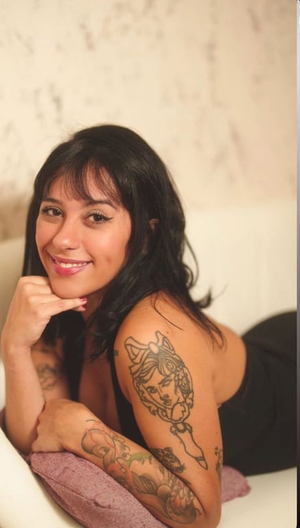 terapeuta Akali Massoterapeuta Especialista em Relaxamento Corporal Akali Massoterapeuta Especialista em Relaxamento Corporal