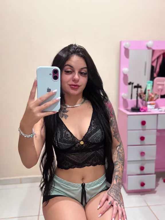 Bianca Alencar Massagista Tatuada, massagens sensuais