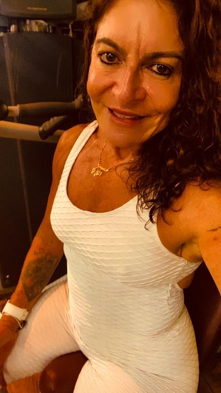 Massoterapia com extrema ousadia