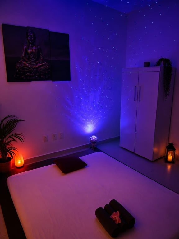 Laxmmi Terapeuta experimente. Massagem sensual em