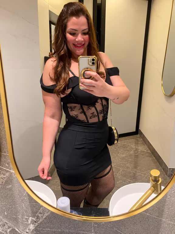 Solange Luxy | Massagem Tântrica & Nuru Premium