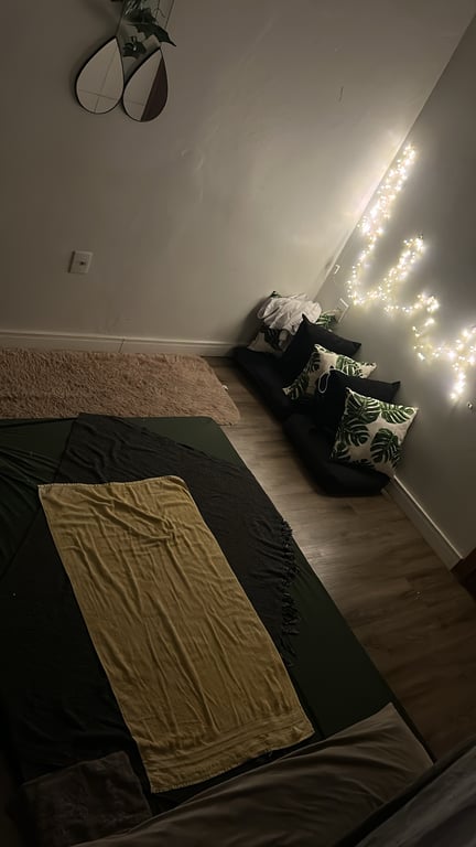 NAYRA Massagem Exclusiva para Quem Busca Prazer e Relaxamento Massagista em