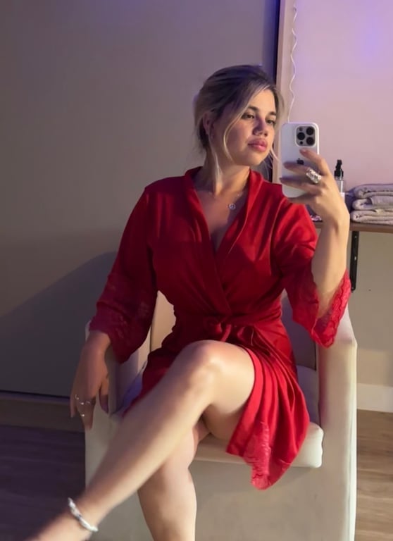 terapeuta Terapeuta- Uma experiência que vai além do toque... Terapeuta- Uma experiência que vai além do toque...