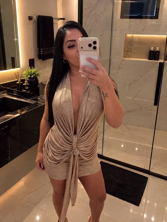 Lariie Massoterapeuta Massagem Nuru e Relaxante