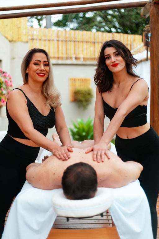Massagem prazerosa Curitiba VIP lindas garotas todos os dias com Promo Massagem