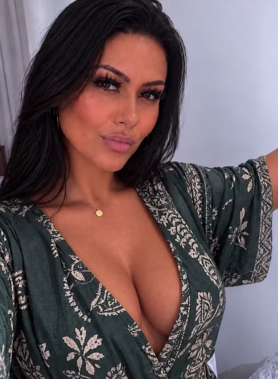 Sarah Terapeuta Tântrica a melhor e mais completa massagem de Curitiba Massagem
