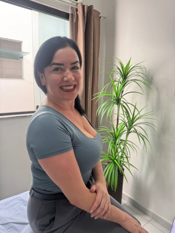 Amanda - Massagista, Depilação e cuidados pessoais 