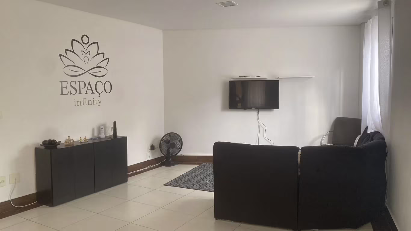 Espaço Infinity... Encontre as melhores terapeutas Massagista em
