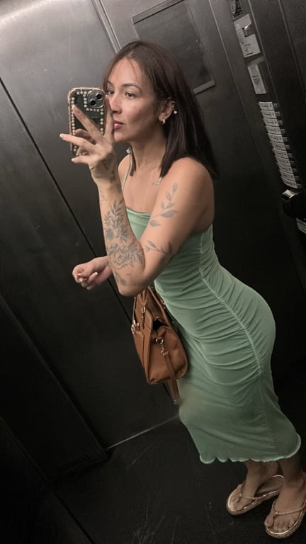 NAYRA Massagem Exclusiva para Quem Busca Prazer e Relaxamento