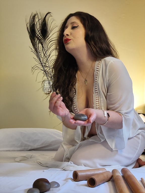 RAIKA Terapeuta corporal shaiva tantra kundaline e massagens