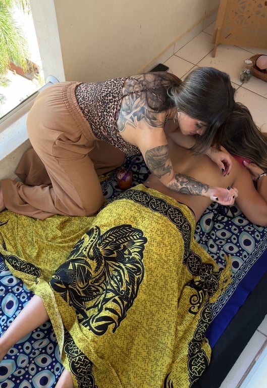 Onde o Prazer Começa na Mente e Domina o Corpo Massagem nuru em