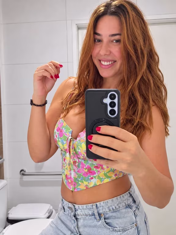 Cleice Felix Massoterapeuta formada pelo Senac Massagista em