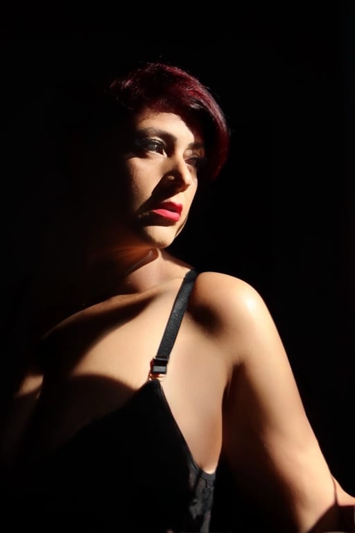 Ana Liz – Massagem relaxante e Tântrica com finalização -Spot Massagem nuru