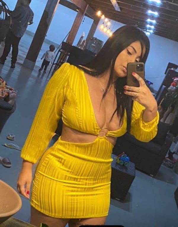 Nicoly Massagem sensual em