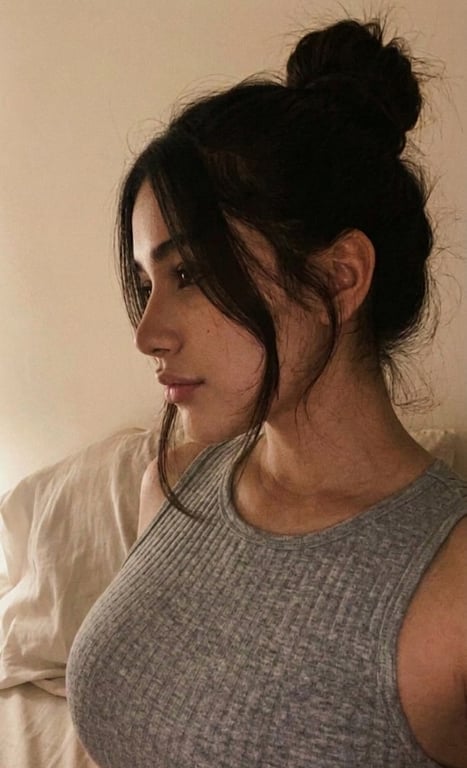 Bella -Massagem erótica, sensual, Tântrica e Nuru