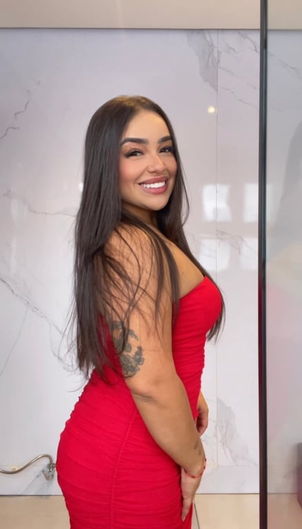 Liz Massoterapeuta - Massagem Relaxante e Sensual certificada 