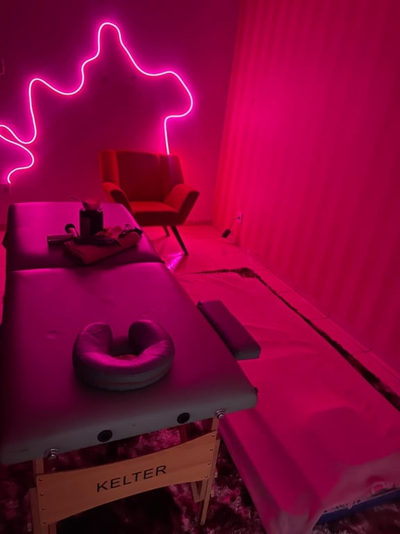 Massagistas – intense SPA com Discrição e Conforto