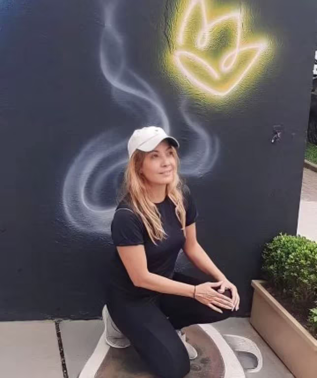 Marcia Massagem Feminina e Masculina Massagista em