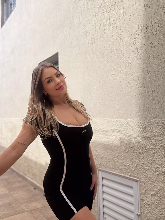 Laura Massoterapeuta Massagem Relaxante e Massagem Nuru Massagem nuru