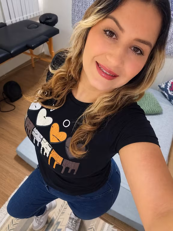 Karen | Terapeuta Tântrica – Desperte Seus Sentidos Massagem nuru