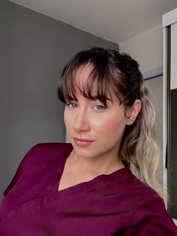 Livia Massagem tântrica