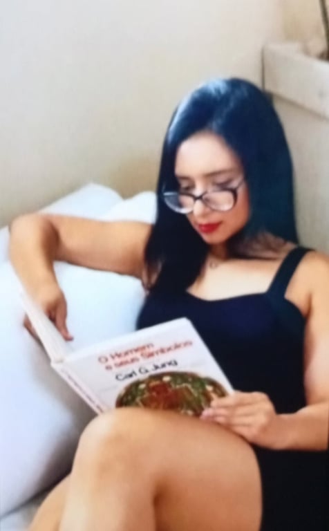 Samira Massagem tântrica e nuru. Massagem sensual