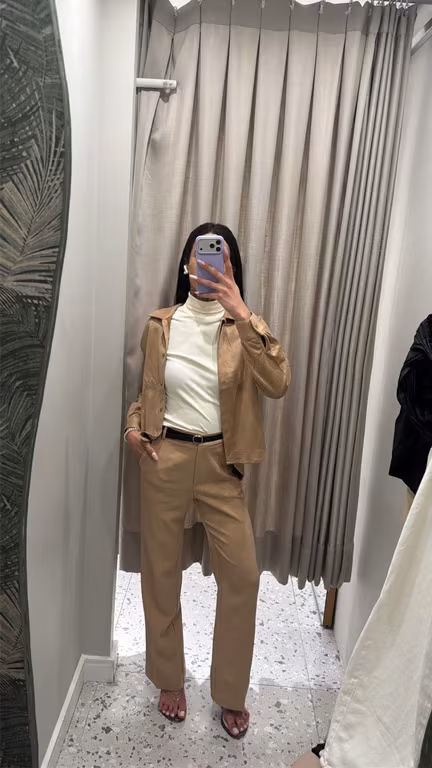 Yasmin massoterapeuta elegante simpática e educada Massagista em