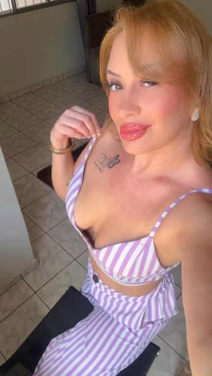 Fernanda massoterapeutasmassagens terapêuticas e sensuais.