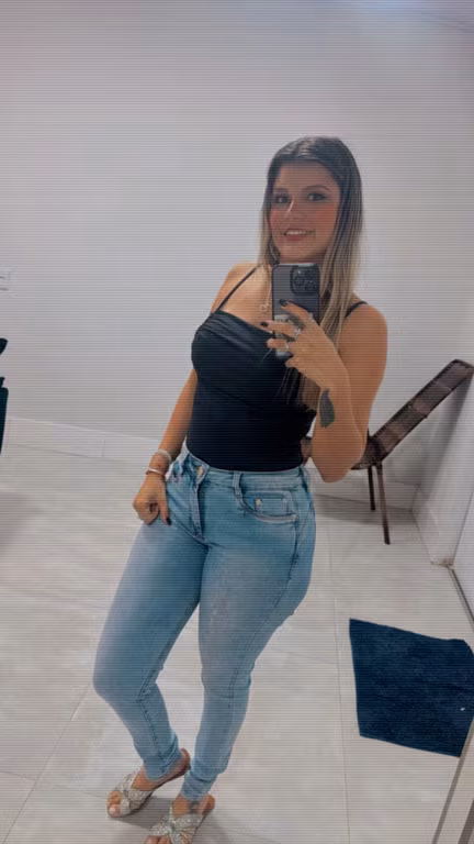 Aylla Fernandes Massoterapeuta prontinha pra te deixar bemm relaxado … Massagem sensual em