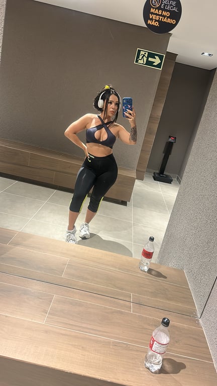 Leonora Massoterapeuta - Massagem Tântrica 