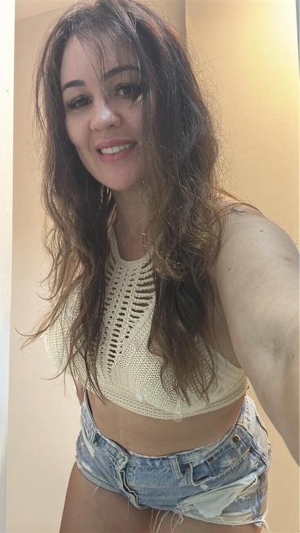 Naomy terapeuta e especialista certificada.