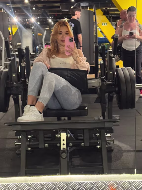 Andressa Massoterapeuta, Seu corpo pede mais.