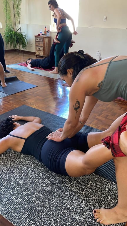 Atamares Terapeuta: A Arte do Toque Consciente. Massagem nuru