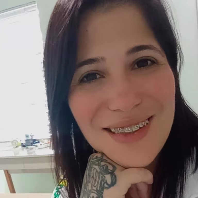 Terapeuta Thais/Experiência Tântrica no Rudge Ramos Massagem em