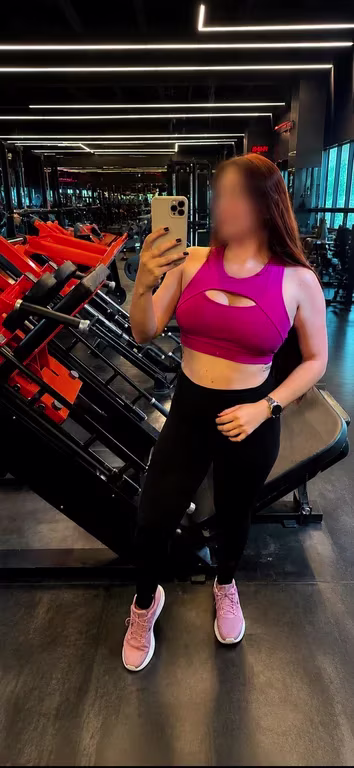 Ruiva carinhosa e apimentada
