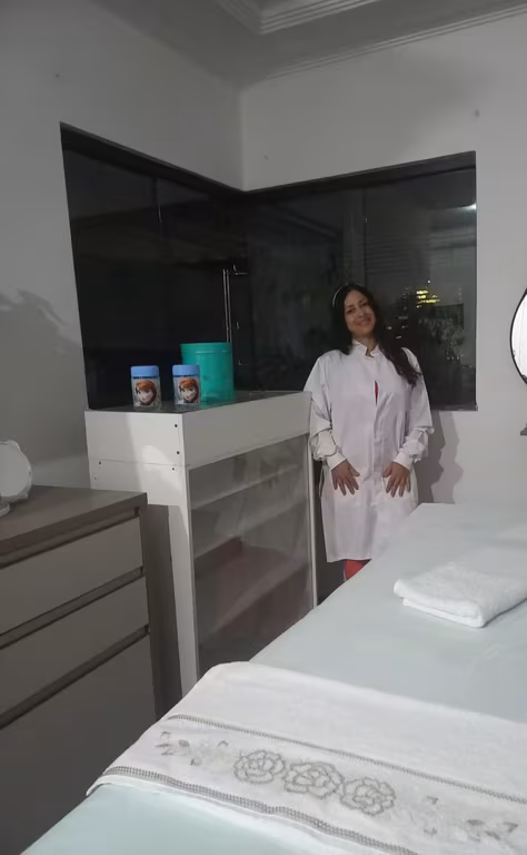Priscila Terapeuta. Vim passar uns dias... Na cidade Massagem nuru