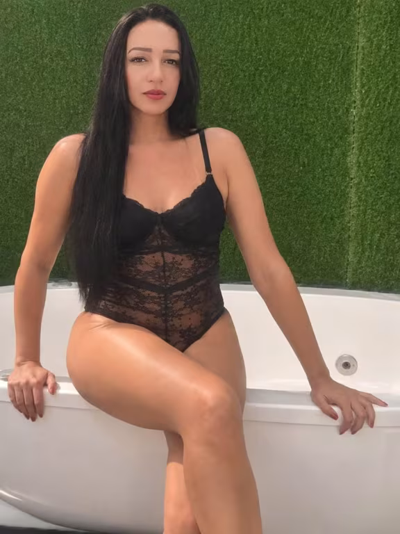 Massoterapeuta Paula!! Relaxamnto é conexão corporal.