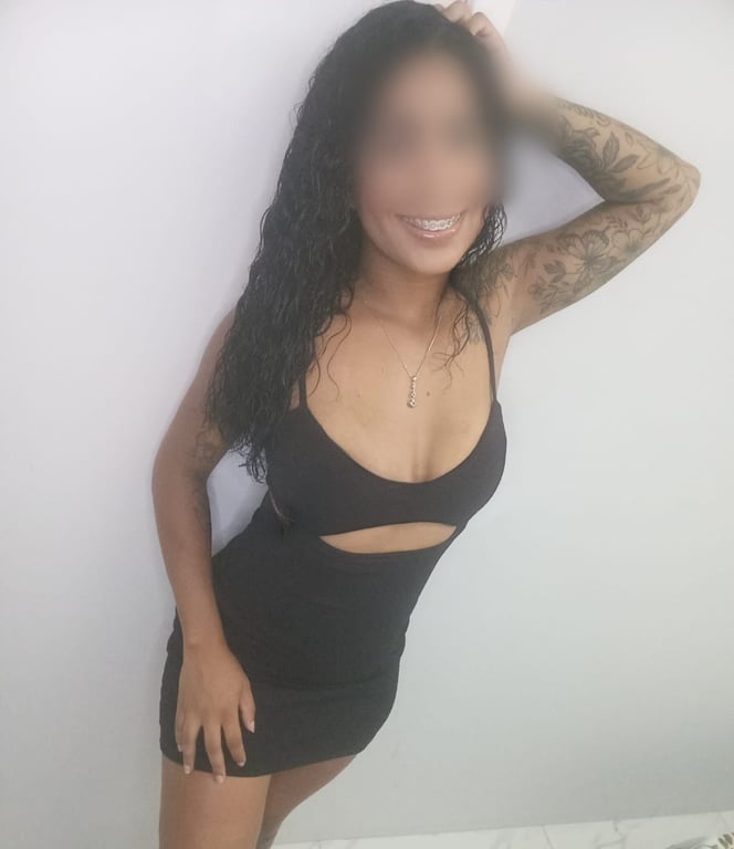 Lara Silva - Nova na cidade. Últimos dias!