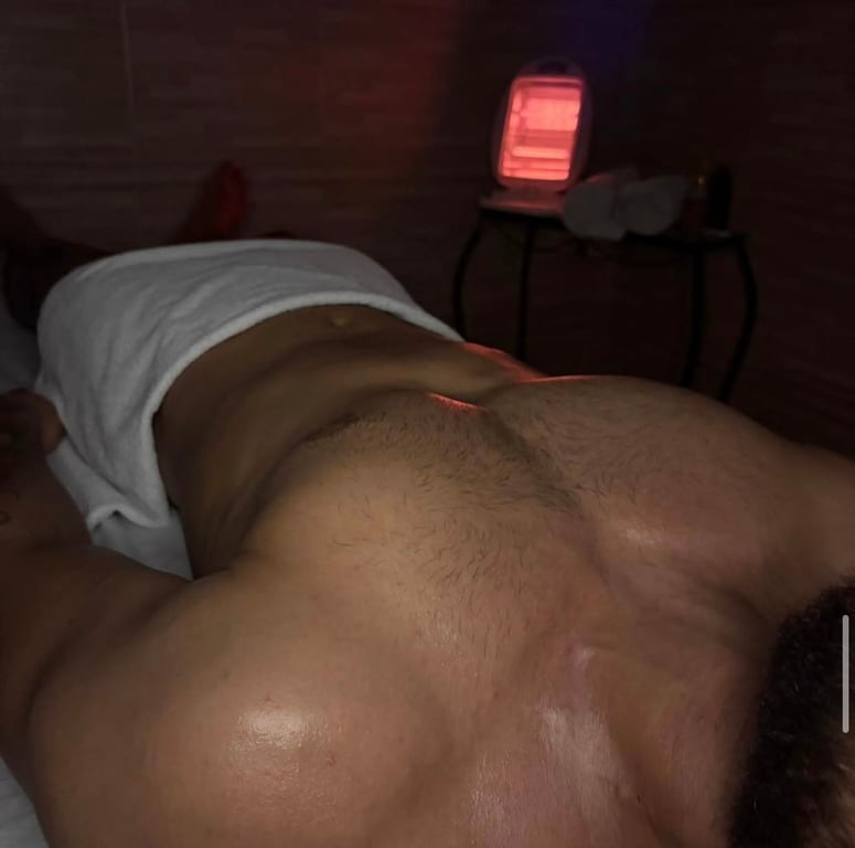 Gael Vincent | MASSOTERAPEUTA DISCRETO Massagem em