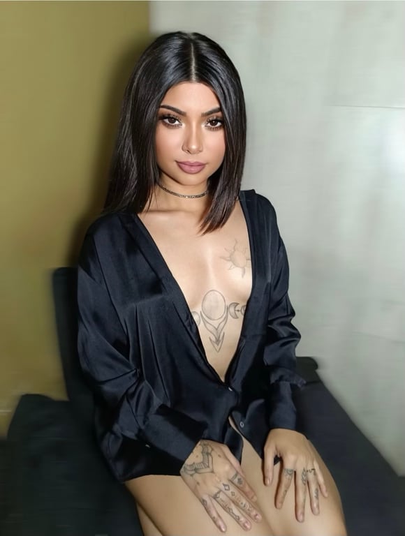 Clara - Especialista em Nuru (Massoterapeuta Profissional)
