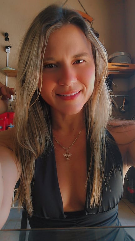 Rebeca Rodrigues - Massoterapeuta Nuru