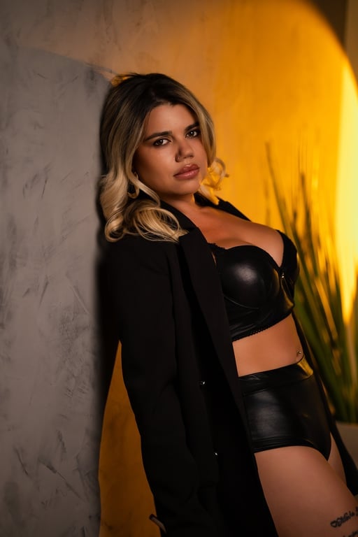 Terapeuta Uma experiência que vai além do toque... Massagem tântrica