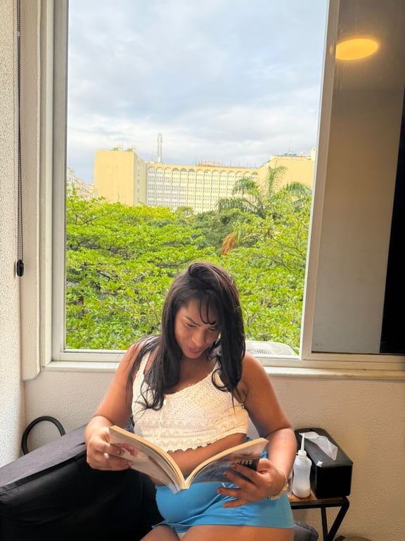 Maggie Baiana Terapeuta Trans Lotus Copacabana