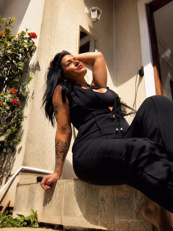 Lua Massagens relaxantes e Tântrica Massagem nuru