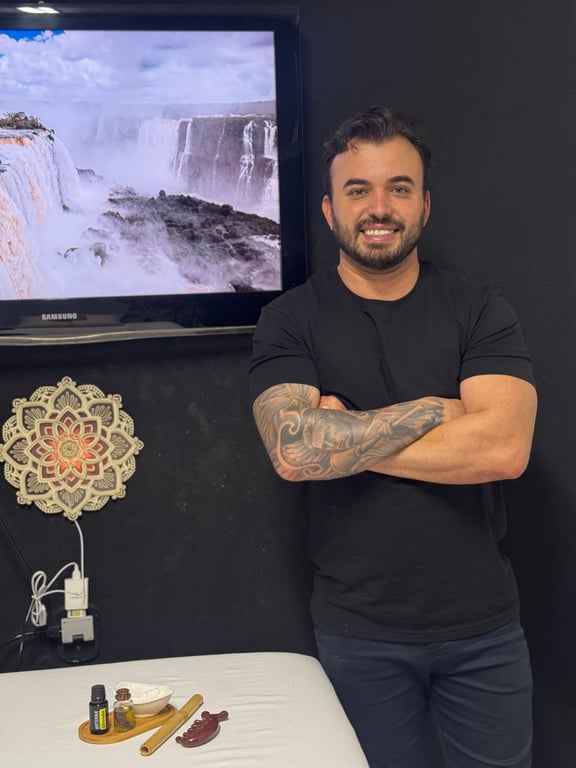 Pabllo massoterapeuta e terapeuta tântrico 